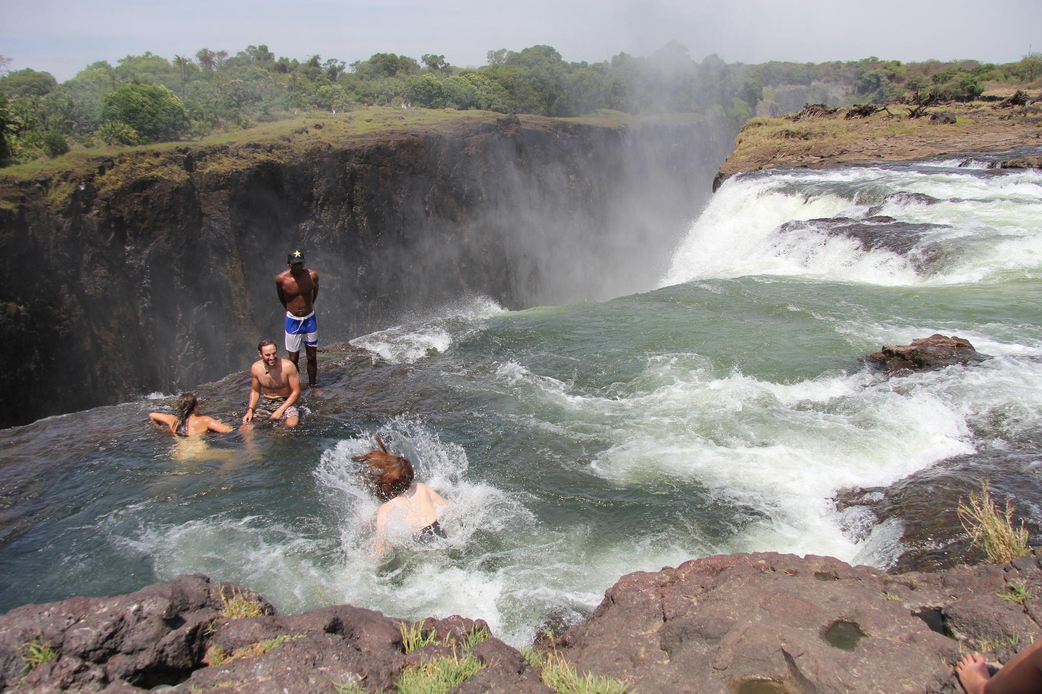 Devil's pool, Chutes Victoria