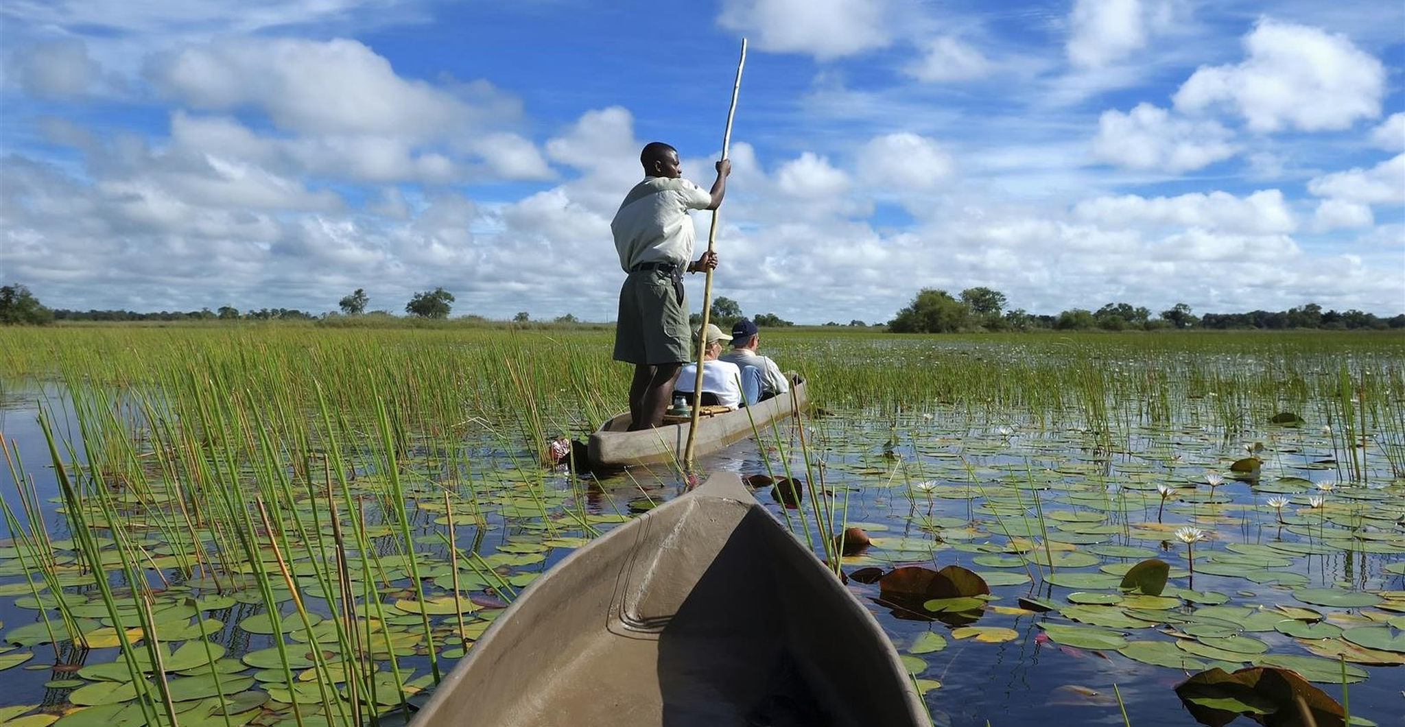 Safari en mokoro por el delta del Okavango