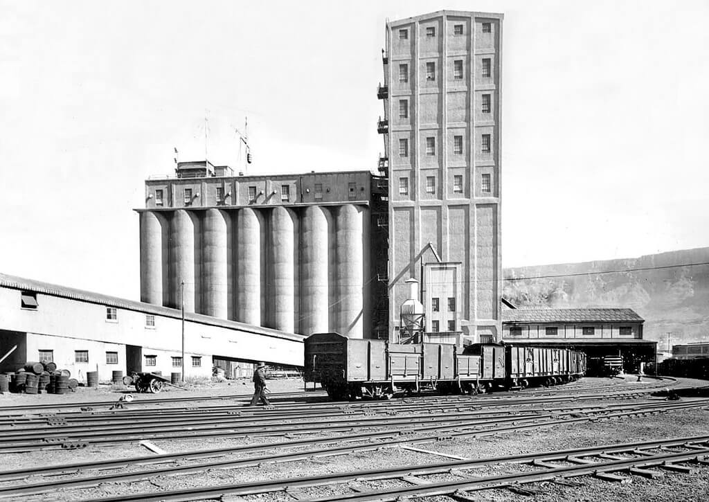 The original grain silo, operational in 1924