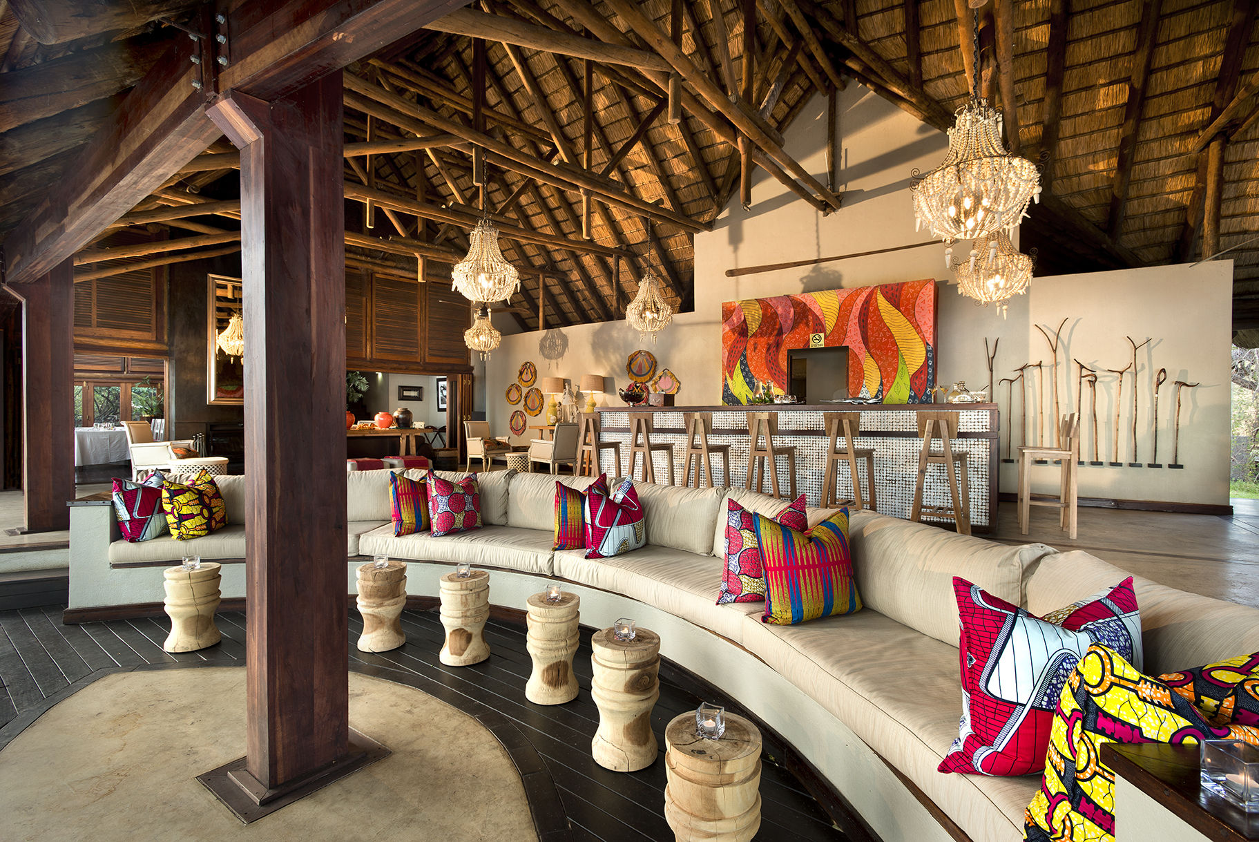 Royal Chundu Bar im Safari Design