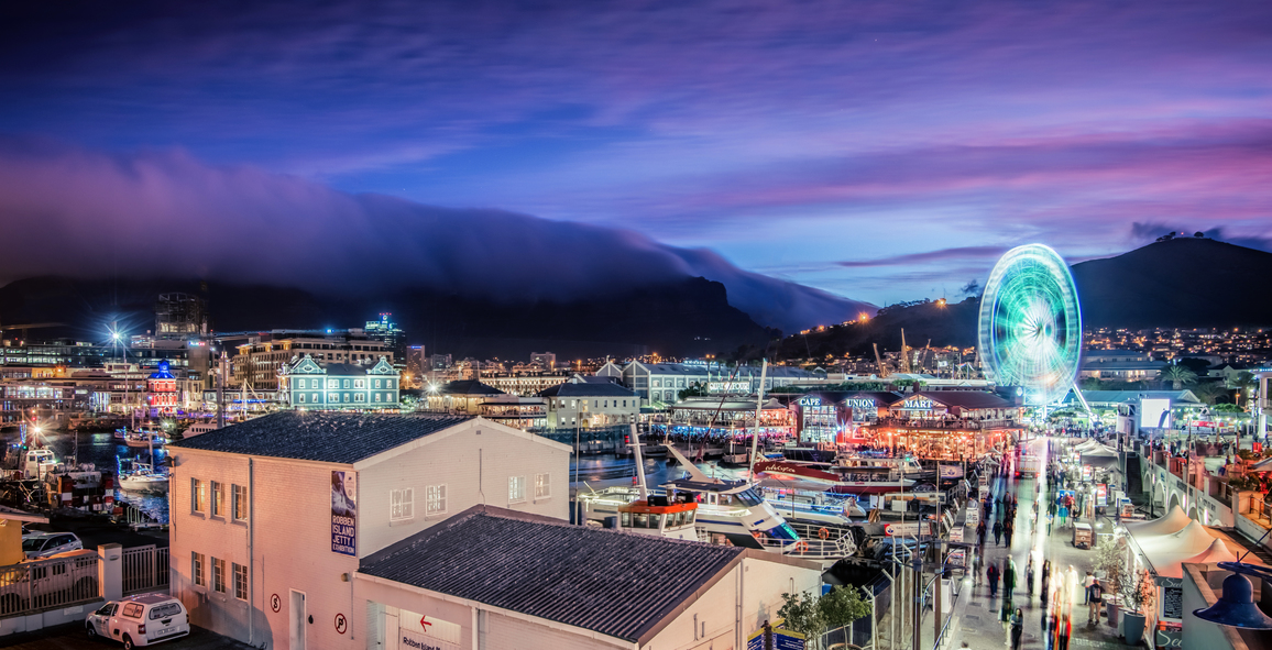 Table Mountain table cloth city view