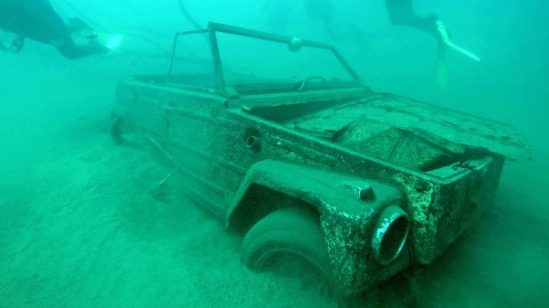 Plongée dans le lac Malawi à la découverte des épaves.