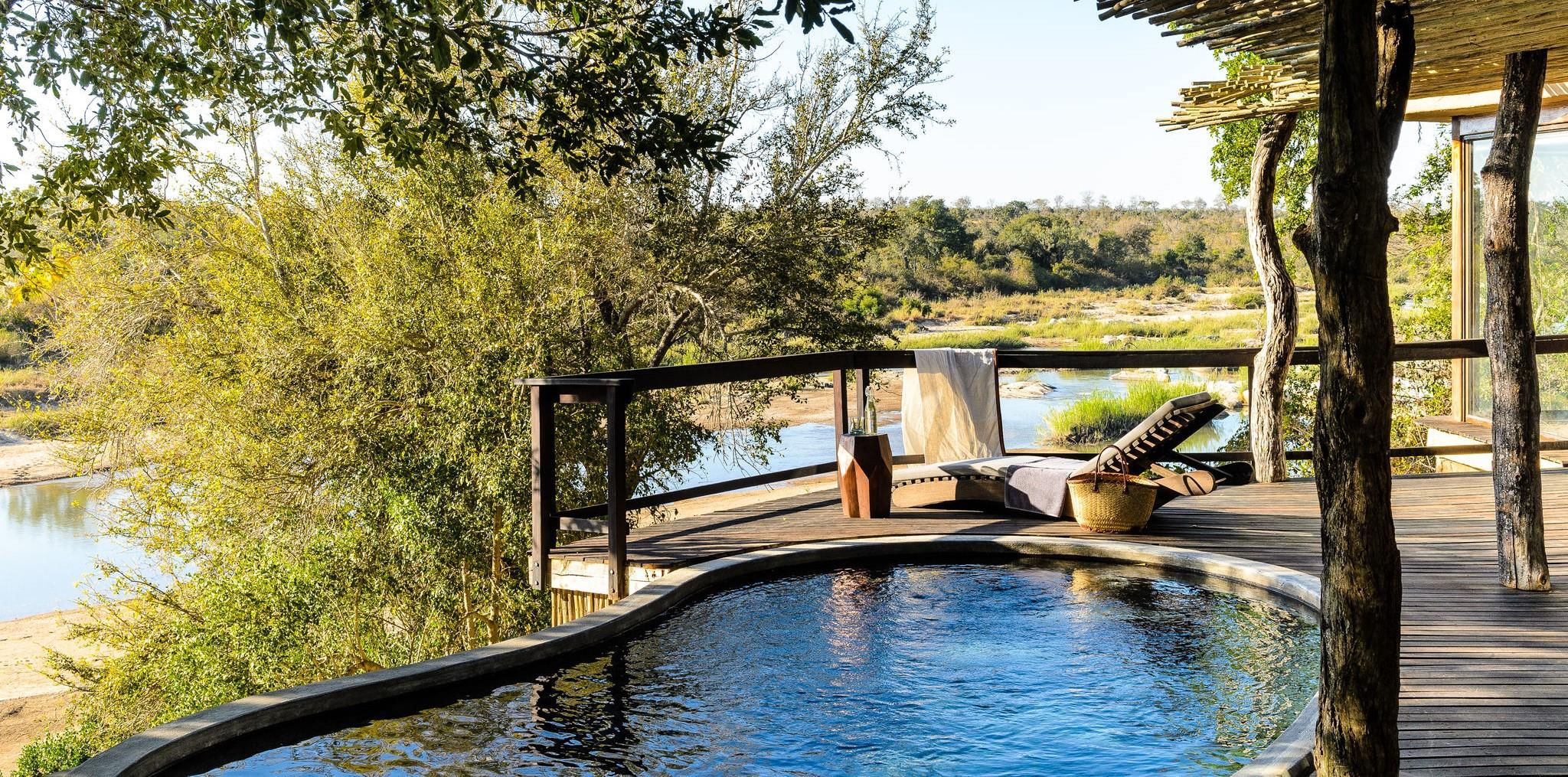 Vista da piscina de Singita Boulders