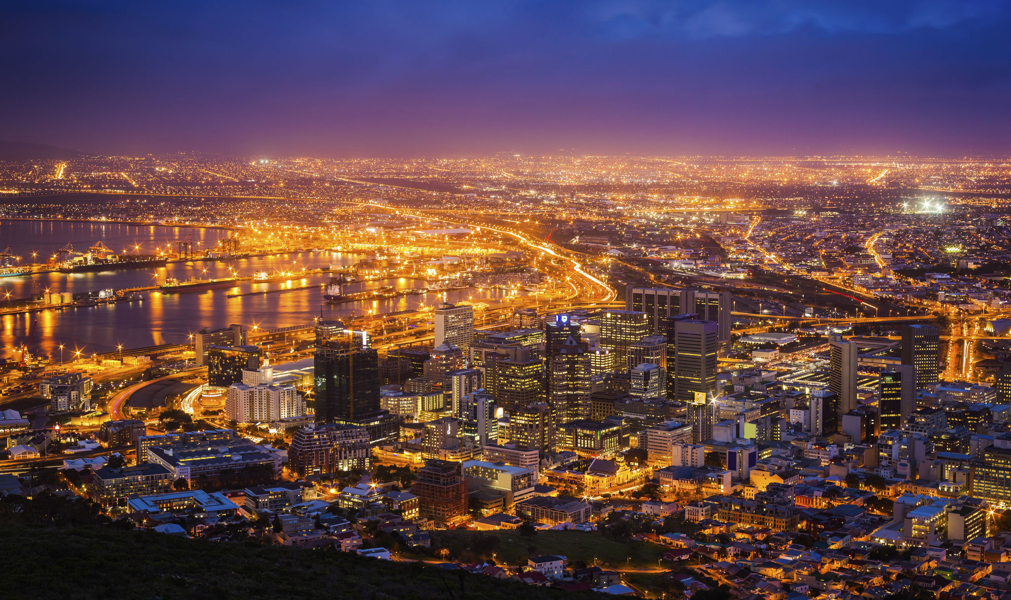 Vista nocsturna de Ciudad del cabo, Sudáfrica