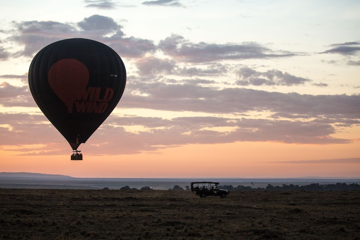 Hot air ballooning in the Serengeti in Tanzania