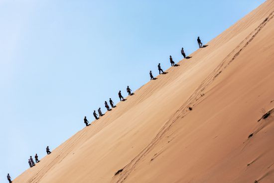 Dünenwanderung in Namibia