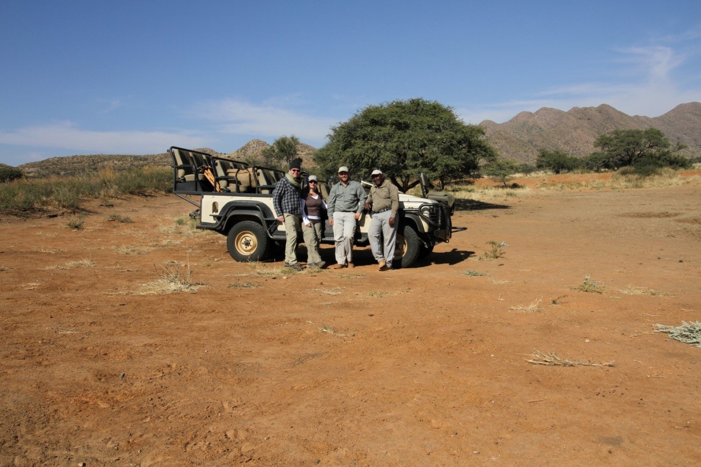 Game vehicle in the Kalahari