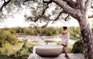 Bain en pleine nature à Londolozi, le summum du safari bien-être