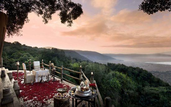 Romantisches Abendessen in der Ngorongoro Crater Lodge