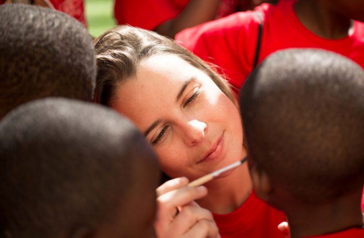 Atelier face-painting et les enfants au centre Khumbulani de Khayelitsha