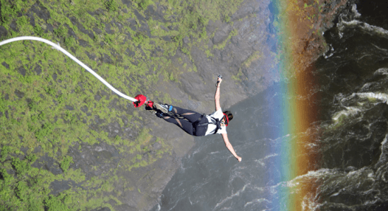 Bungee jump — aventura em Victoria Falls