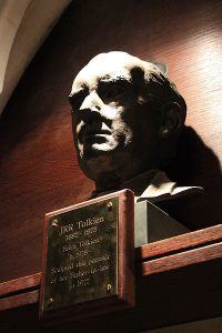 JRR Tolkien Statue