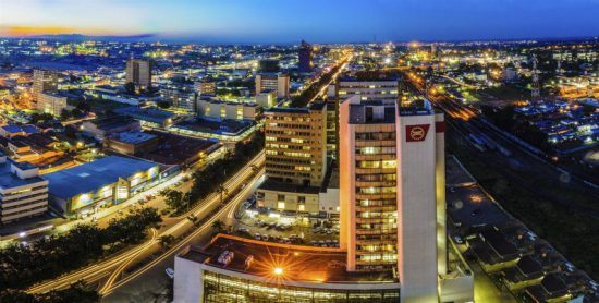 Sambias Hauptstadt Lusaka am Abend