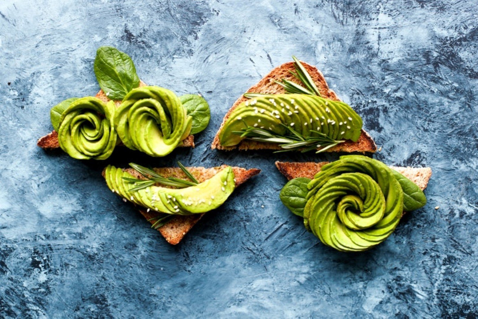 Brot mit Avocado