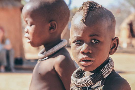 Kamanjab, inland of Namibia where there is a small Himba community looking after orphaned Himba children. Photo credit : Jessica Mulder