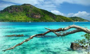 Vistas de la Bahía de Santa Ana, en las Islas Seychelles