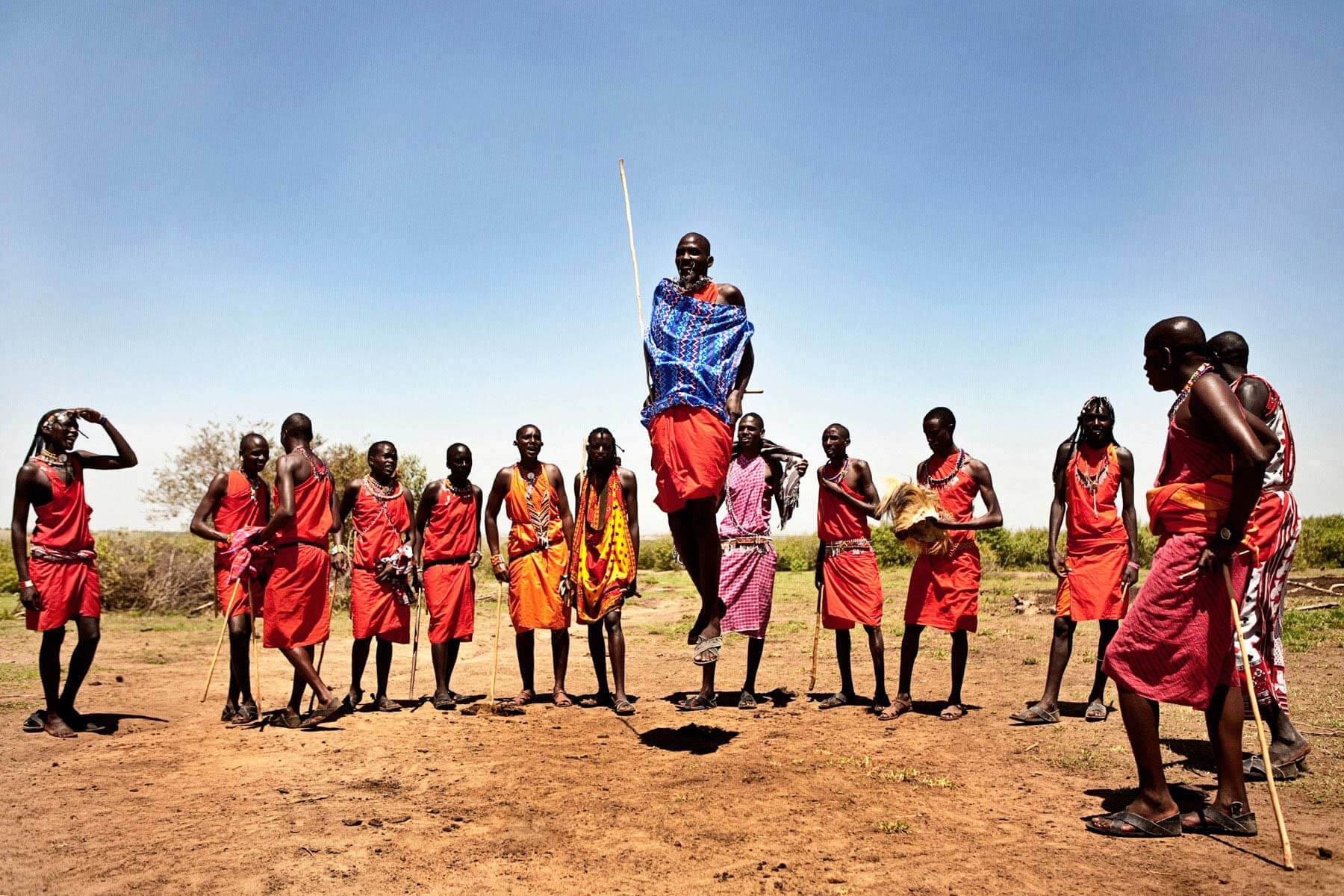 Maasai-men-performing-adamu