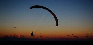 Realiza paragliding en tu luna de miel en Ciudad del Cabo