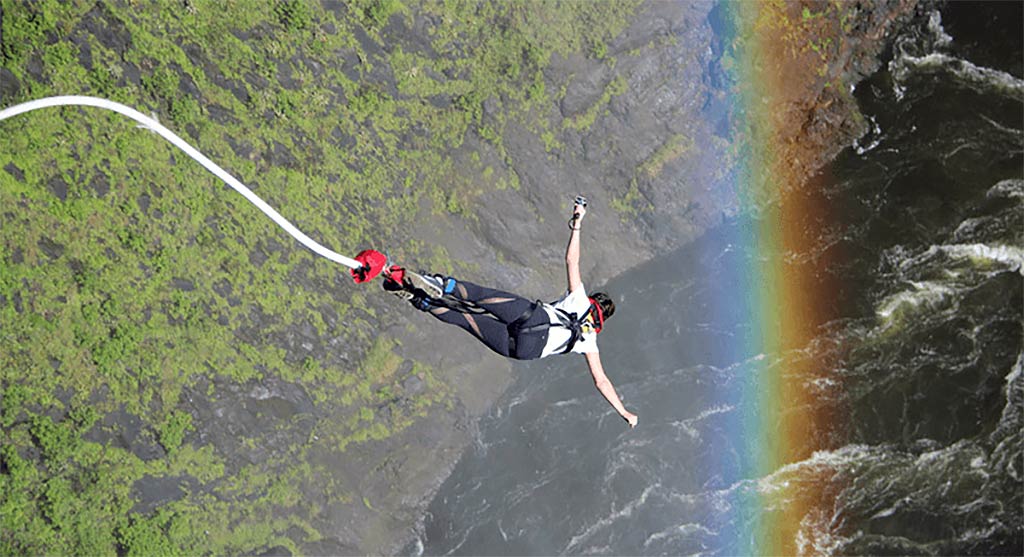 Bungee jumping from Victoria Falls Bridge