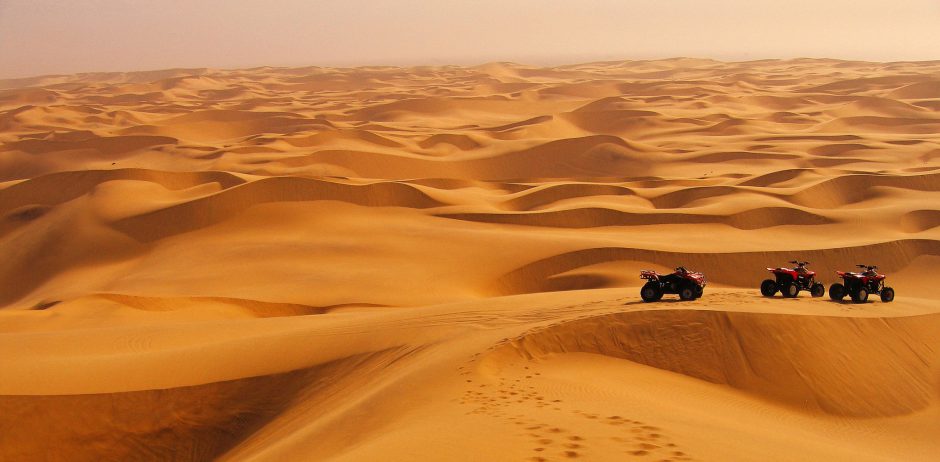 Quads en el desierto en Namibia