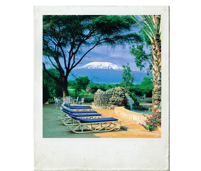 Monte Kilimanjaro visto a partir de área de piscina do Amboseli Sopa Lodge