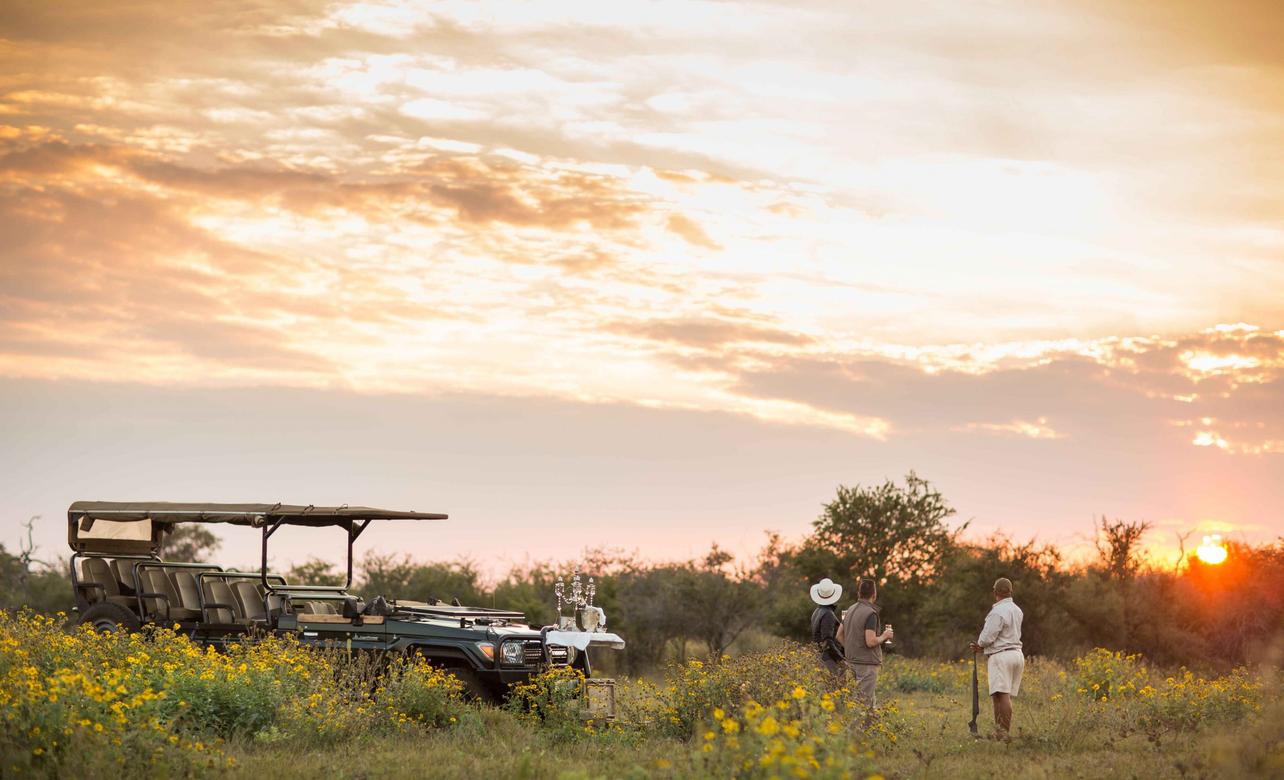 Safari-goers on a malaria-free safari in Madikwe