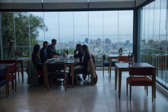 Salle à manger du petit-déjeuner à MannaBay et vue panoramique sur le Cap.