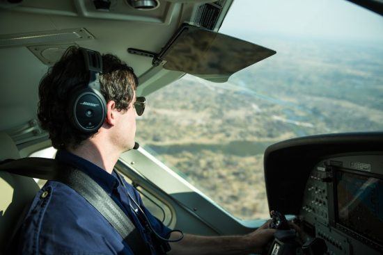 Sobrevoe de avião as paisagens do Botsuana e surpreenda-se