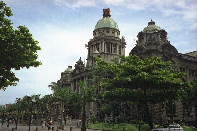 exterior-view-of-durban-city-hall-surrounded-by-trees