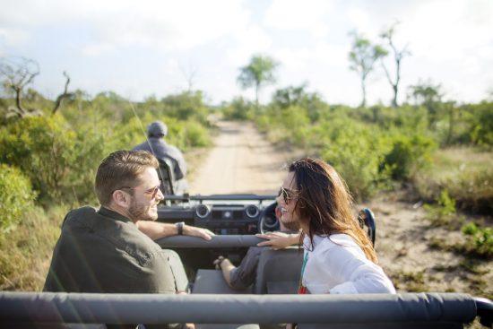 Paar auf Luxussafari im Sabi Sand Game Reserve