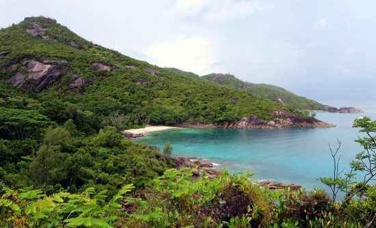 Trilha de 2,4 quilômetros entre Danzil e Anse Major, na Ilha Mahe, Seychelles