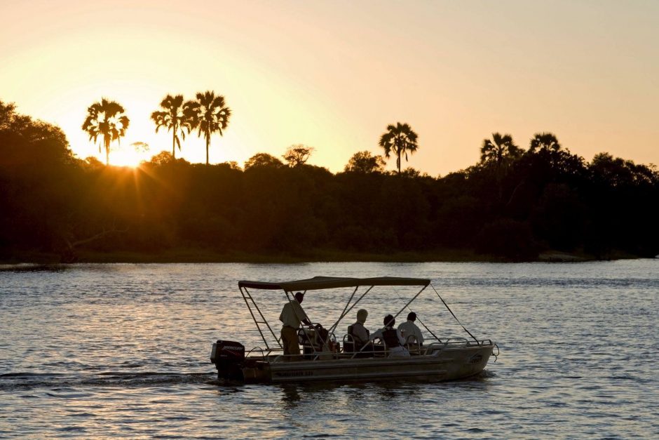 Romantic Places: Sunset river cruise with Sanctuary Sussi & Chuma Lodge