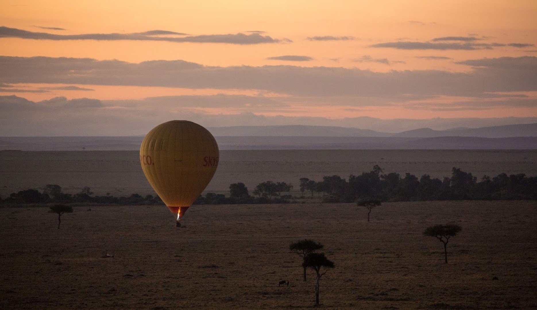 Un safari en globo aerostático sobre las interminables llanuras del Serengeti