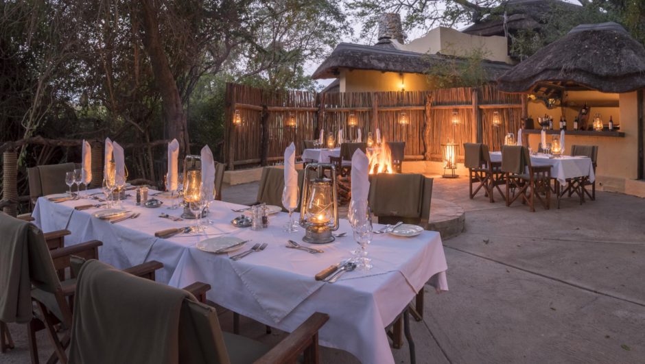 Boma-Dinner in der Jock Safari Lodge im Krüger Nationalpark