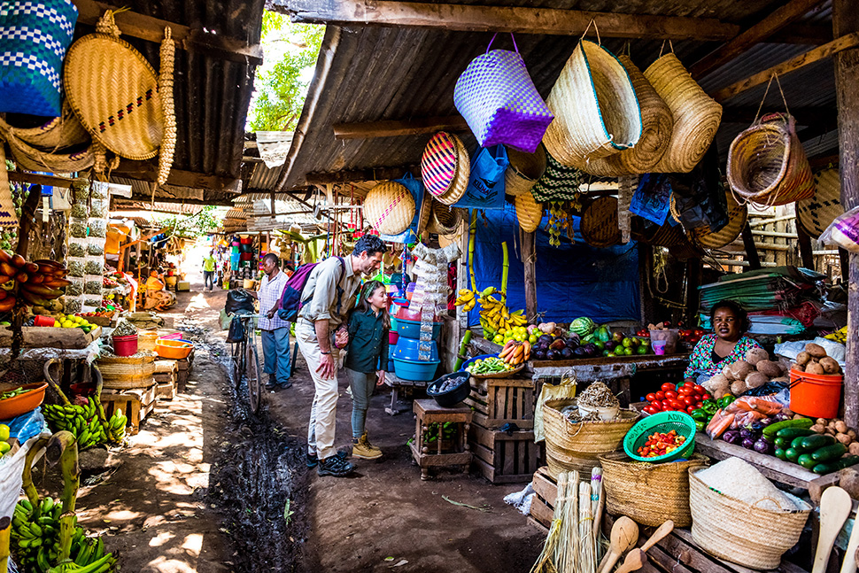 Explorez le marché coloré d’Arusha