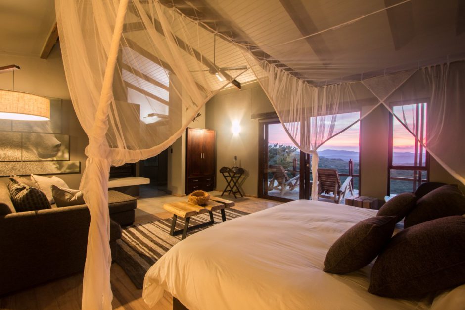 Honeymoon Villa at Rhino Ridge Safari Lodge