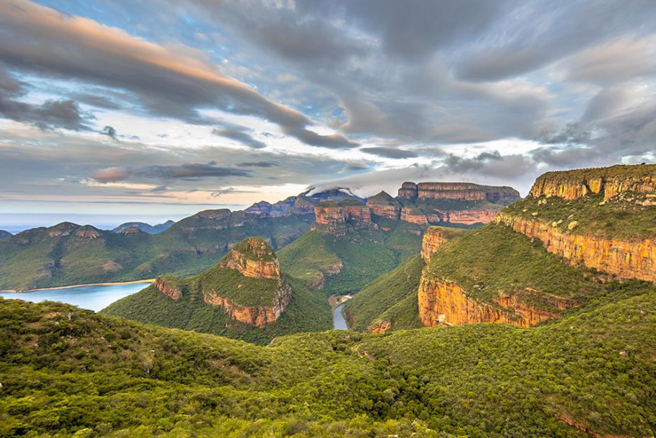 Les Trois Rondavels sur la route panoramique, Afrique du Sud