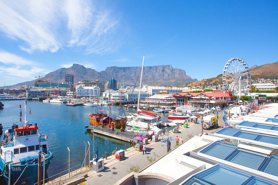 V&A Waterfront, na Cidade do Cabo, é um centro de cultura, compras e entretenimento