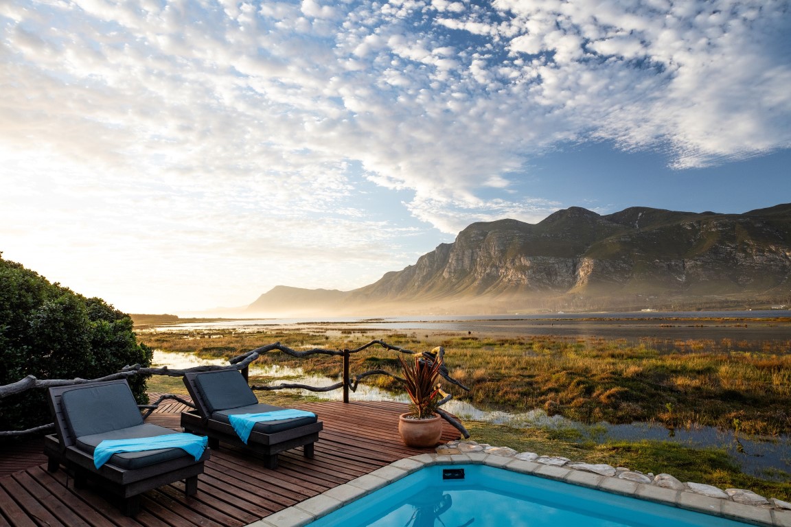 Mosaic Lagoon Lodge pool view