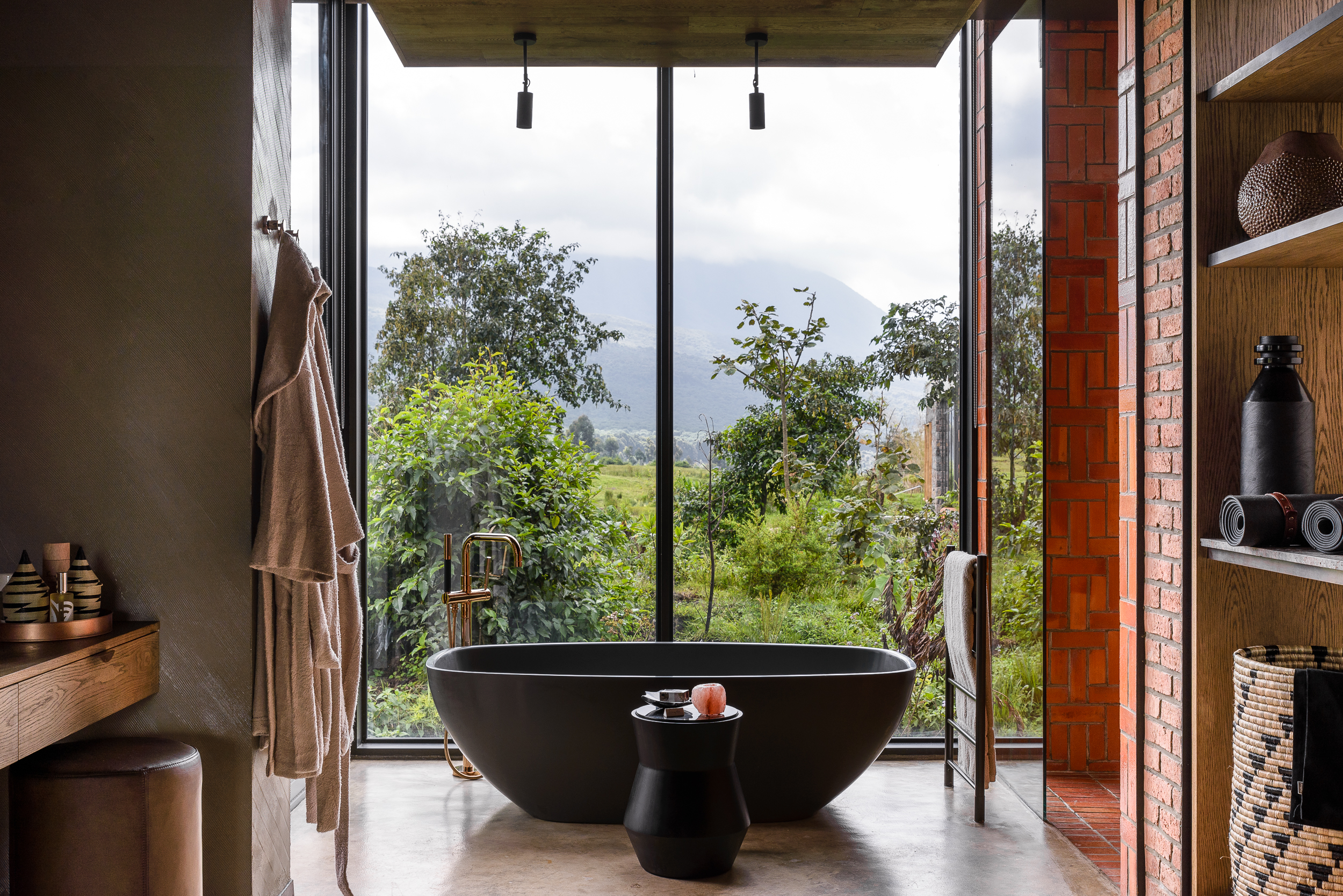 Singita Kwitonda Lodge Bathroom with a view 