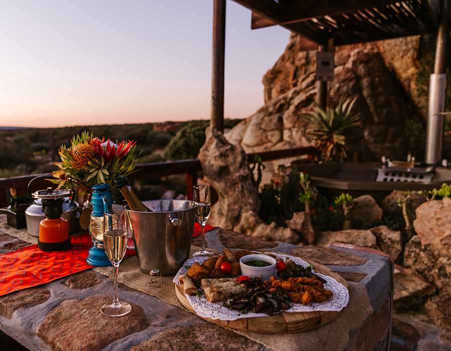 kagga-kamma-open-air-sky-suite-picnic-hot-tub