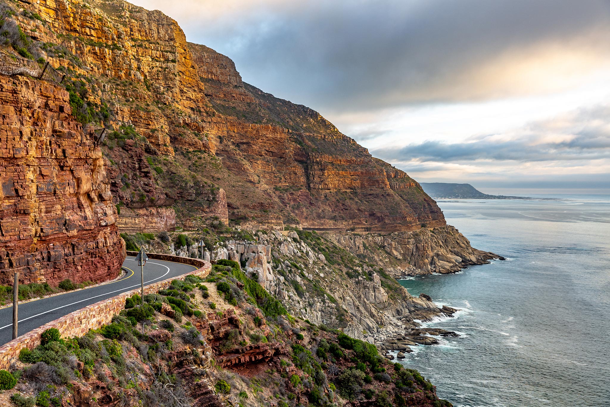 Estrada de Chapman's Peak na Cidade do Cabo