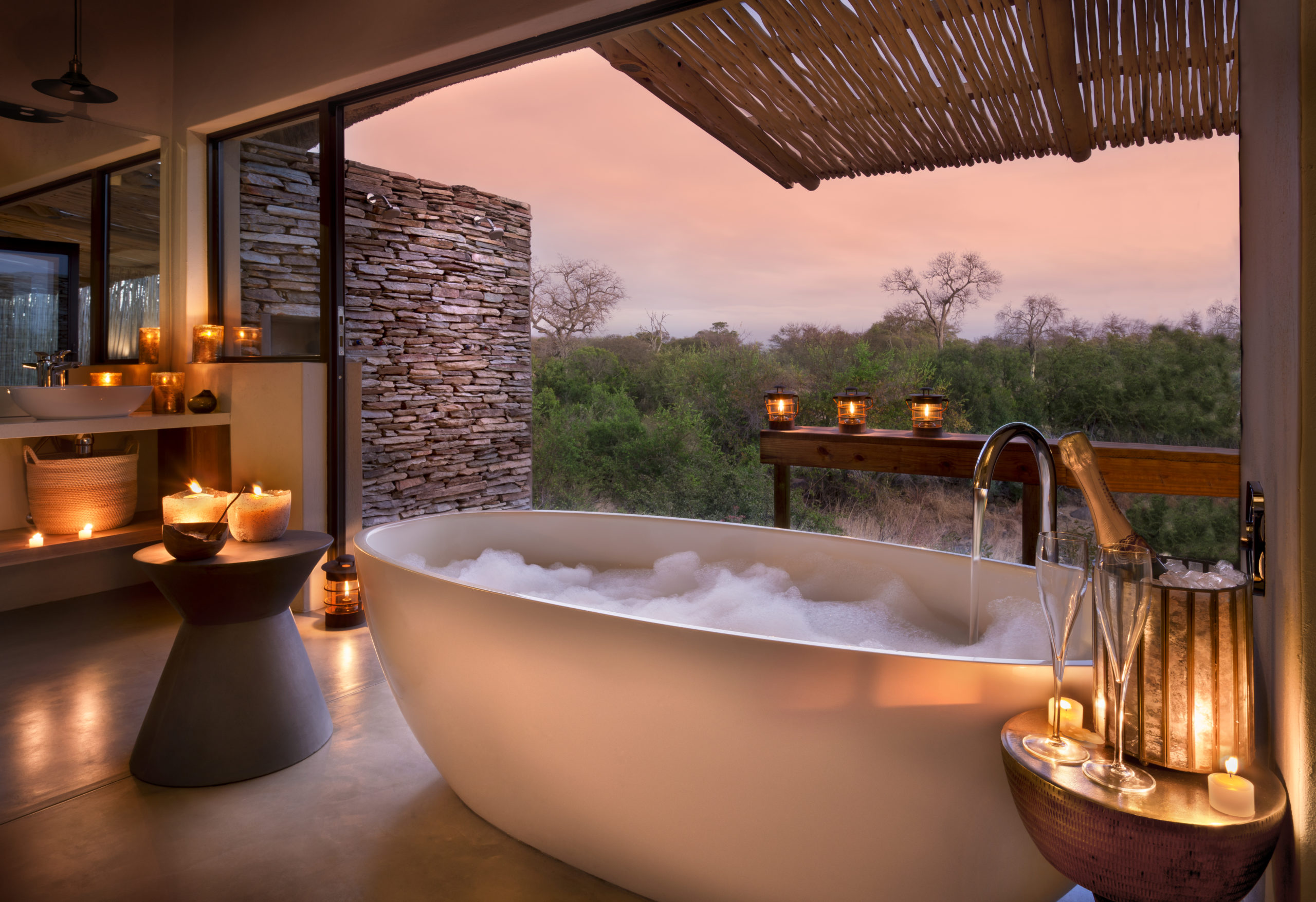 Romantic holidays in Africa at Rockfig Safari Lodge