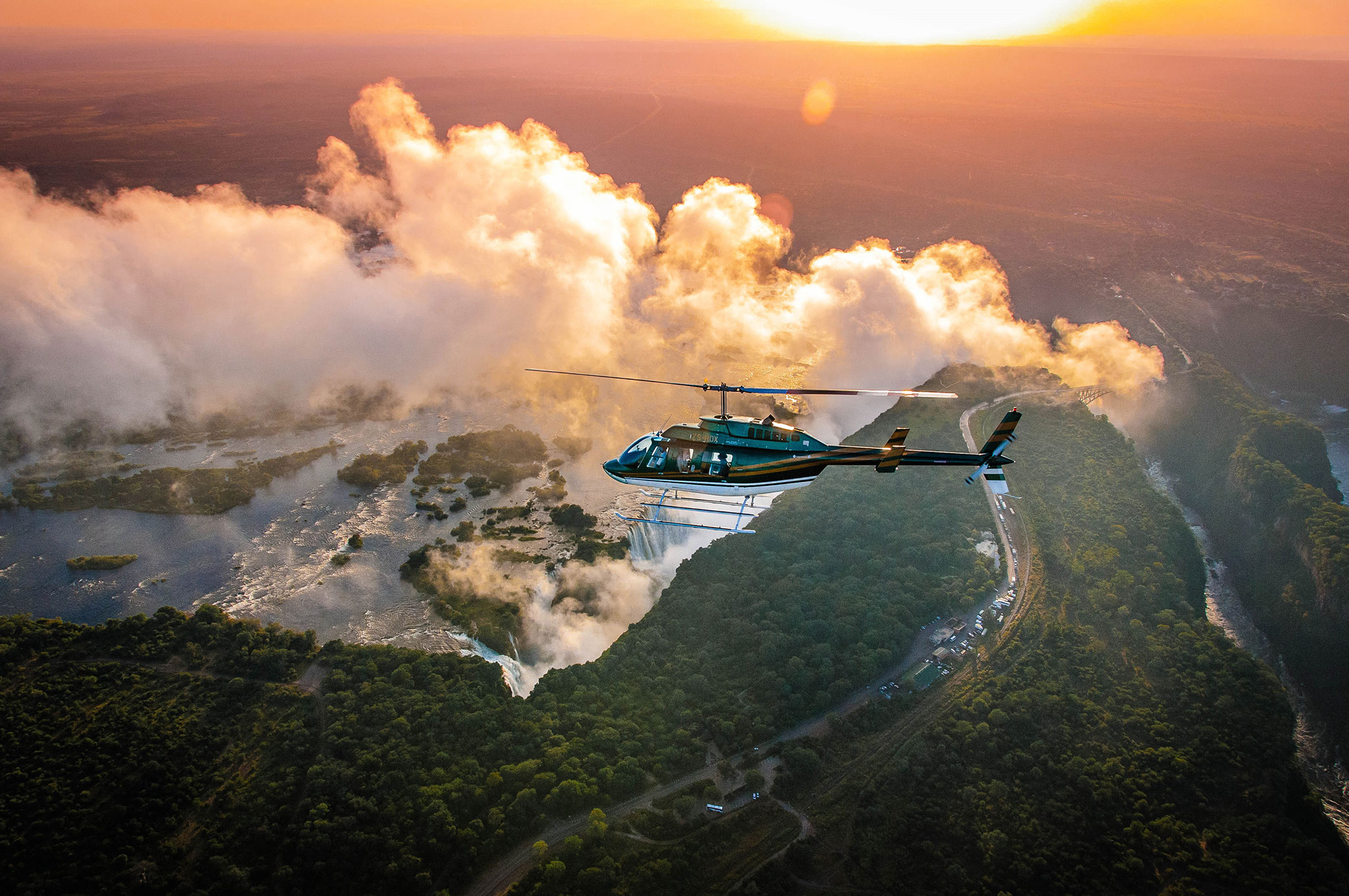 Helicopter experience over Victoria Falls 