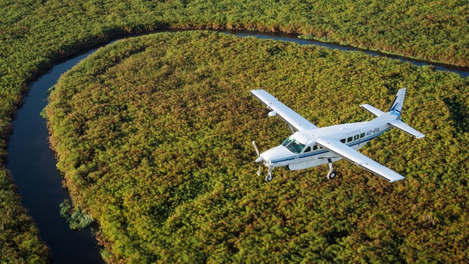 Im Kleinflugzeug von Wilderness Air auf dem Weg zu einer Luxussafari