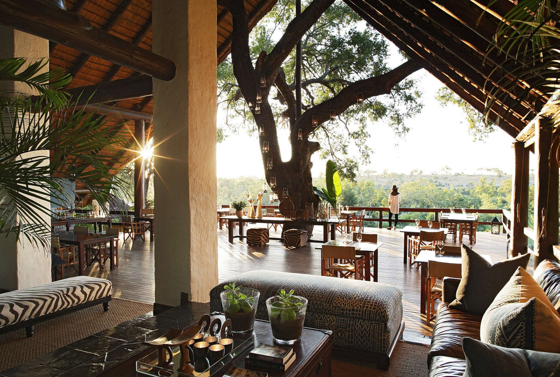 Main viewing deck overlooking the Sabi Sand wilderness