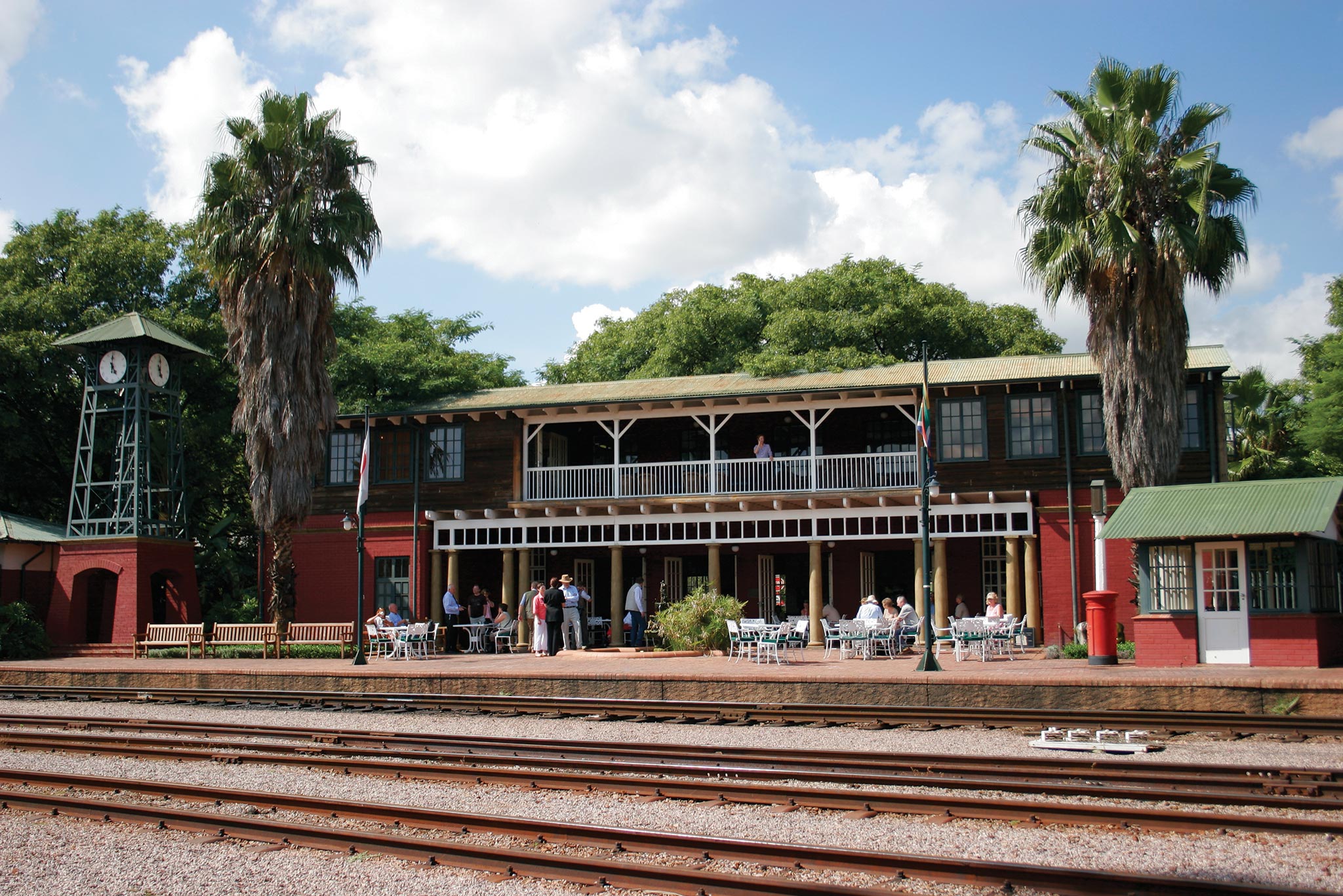 Rovos Rail exterior train station