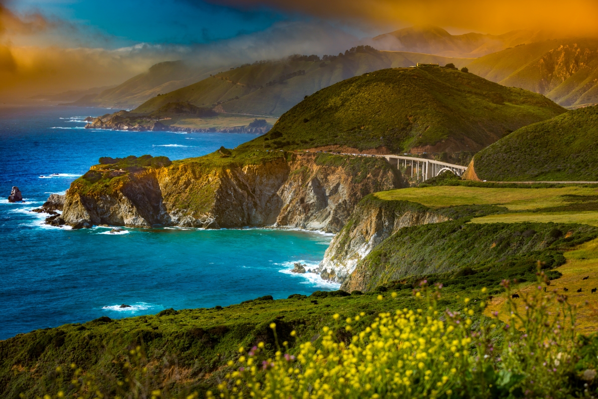 Beautiful coastal views of Bixby Creek Bridge