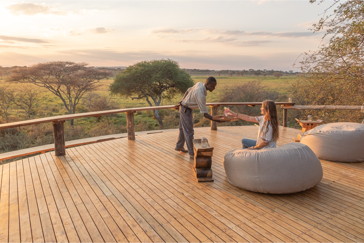 Elevated viewing deck at Oliver's Camp