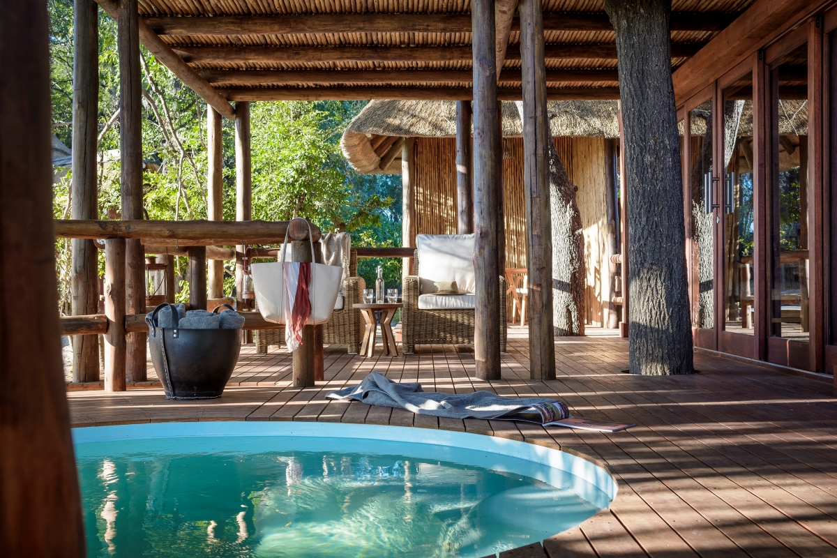 Plunge pool and outdoor deck